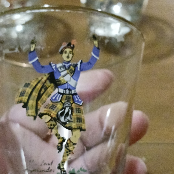 Barware Glasses Drinkware 4 Surnames Highlanders Four Glasses Shot Barware - Picture 1 of 6